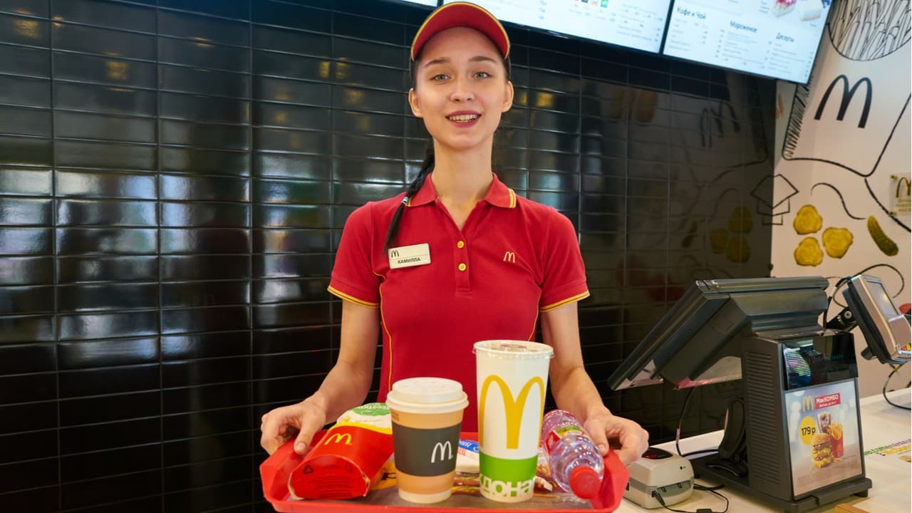 McDonald’s abre 3.000 vagas de emprego. Saiba como se candidatar