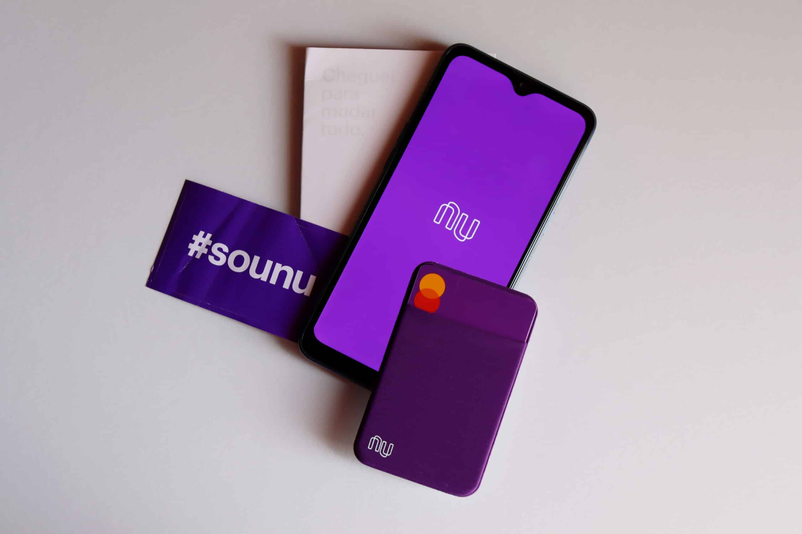 Clientes do Nubank ensinam a conseguir mimos sem “mendigar”