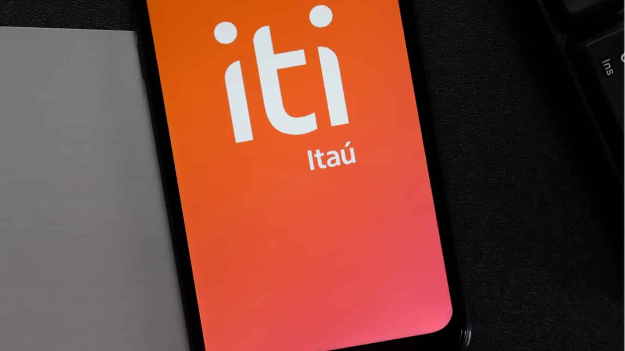 Itaú Unibanco adia cobrança de taxas no iti Itaú