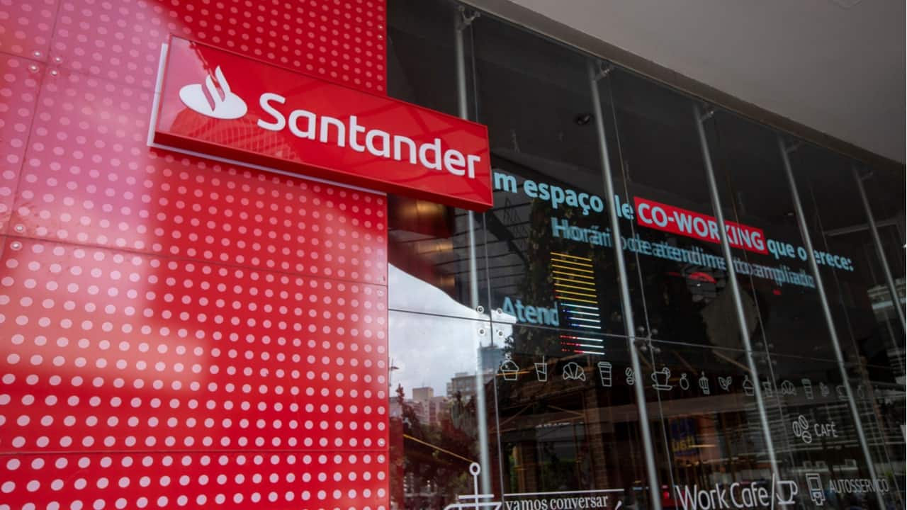 Bancos relatam enorme queda em seus lucros nos últimos 21 anos
