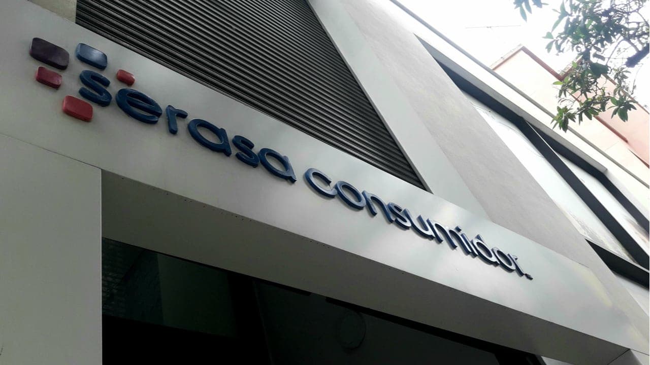Serasa Experian abre dezenas de vagas de estágio