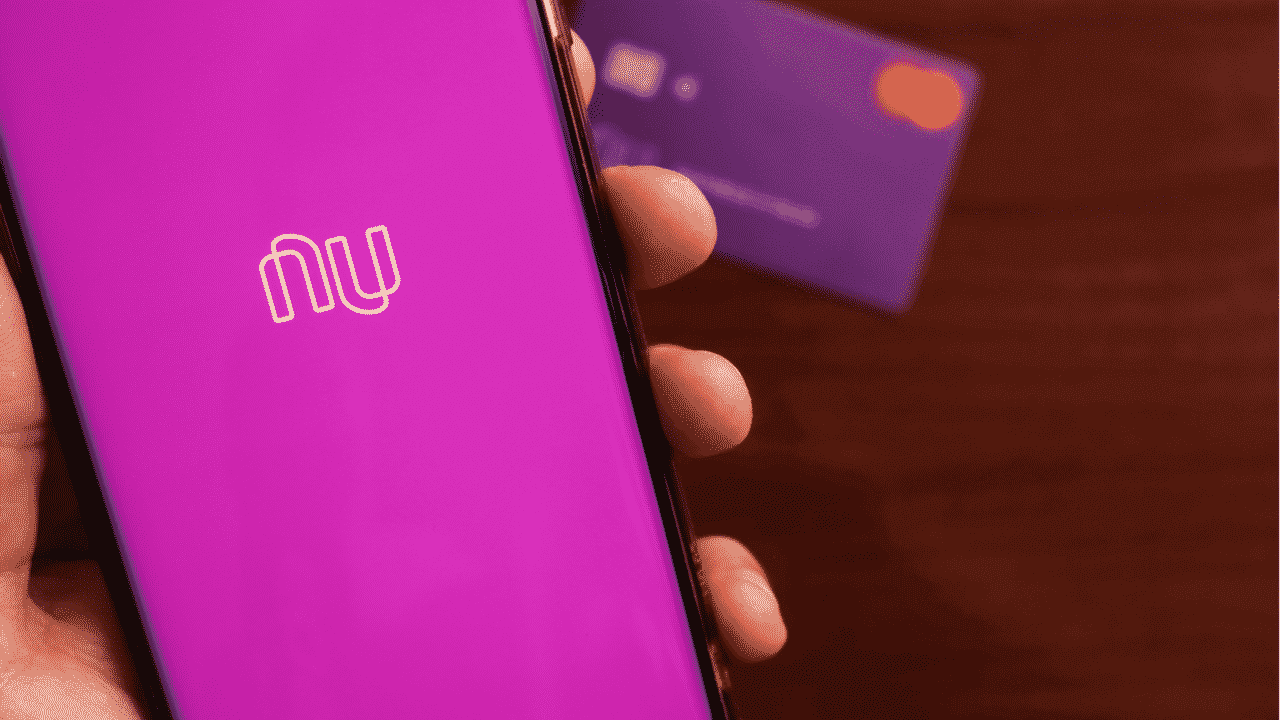 Clientes do Nubank reclamam da função Lupa que sumiu do app há mais de um mês