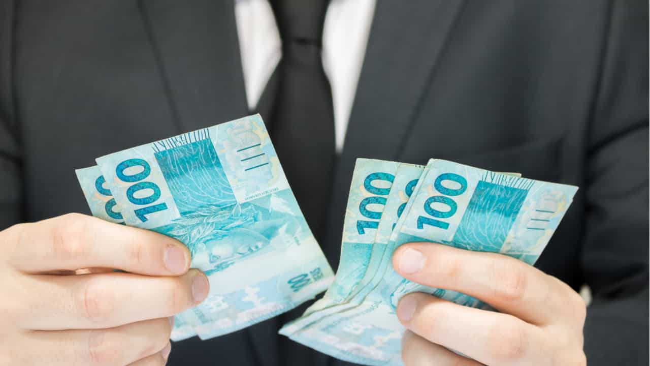 Câmara aprova MP que aumenta o limite do crédito consignado para 40%
