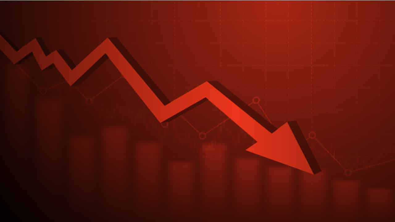 Segunda onda da pandemia junto à vacinação lenta podem causar recessão no país