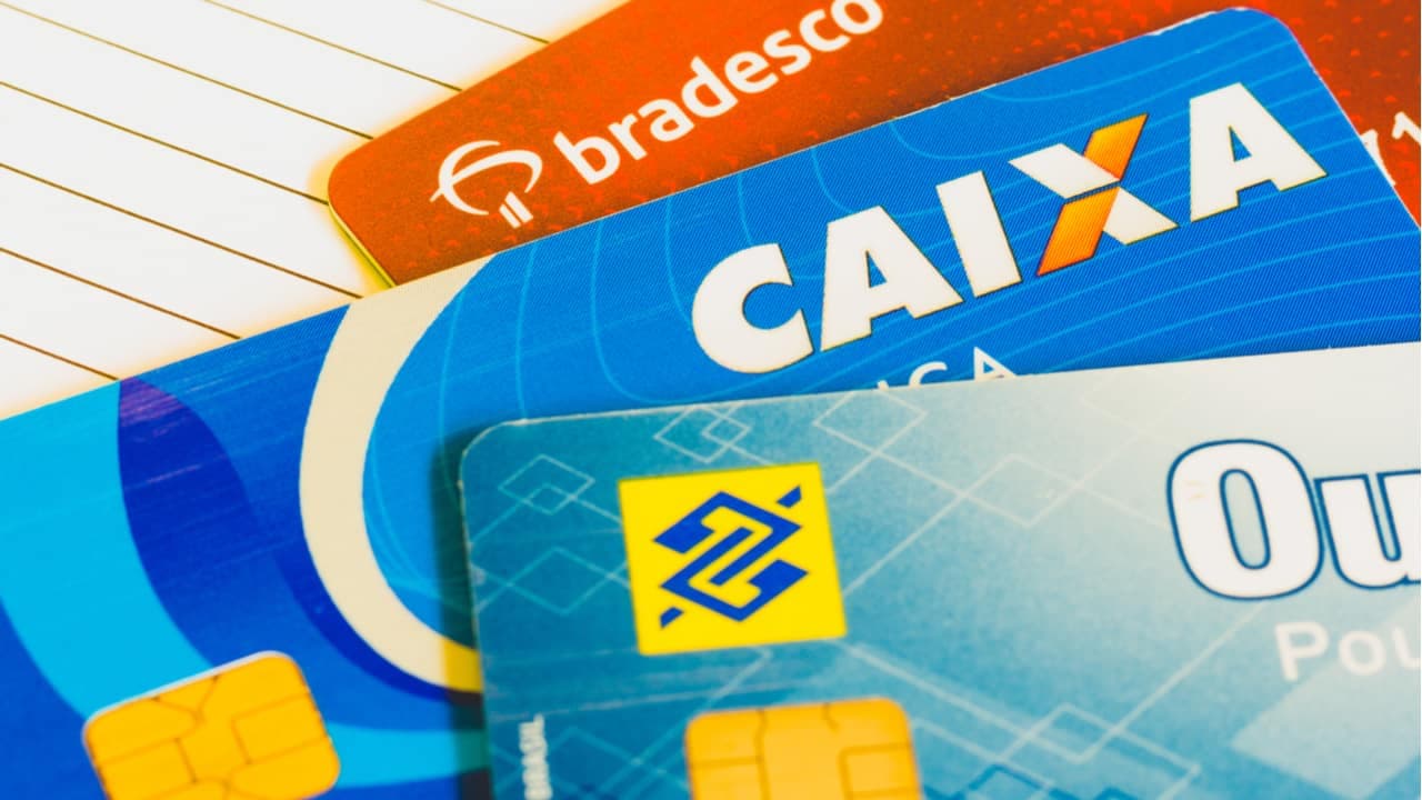 Cuidado: Vários cartões de bancos estão sendo cancelados. Entenda