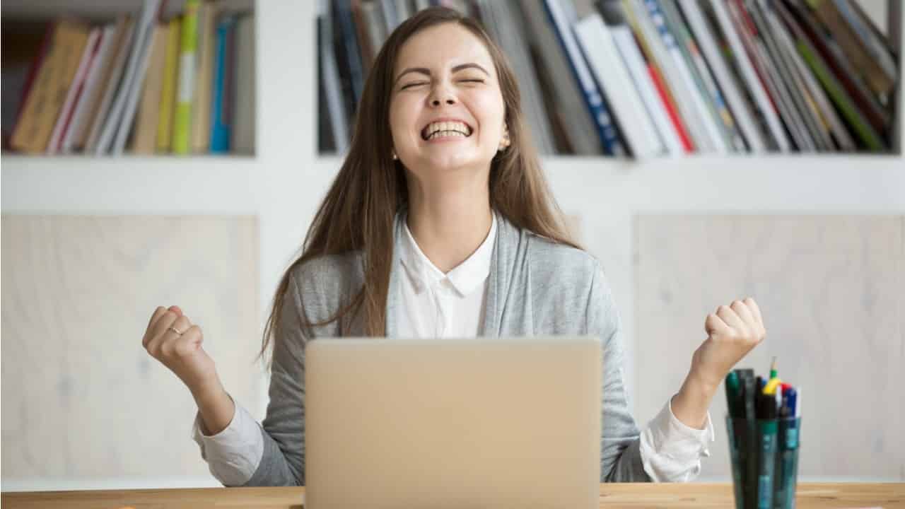 Home office: Creditas tem 250 vagas de trabalho disponíveis