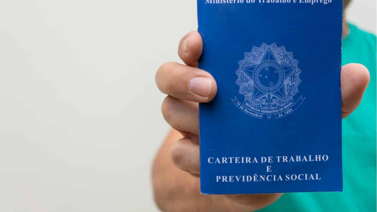 BEm: Bolsonaro edita novas condições trabalhistas conforme MP 936