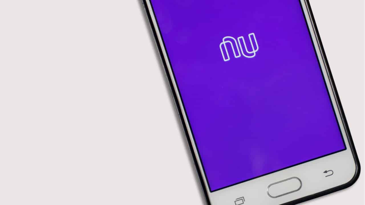 Nubank libera aumento de limite de crédito através do saldo da conta
