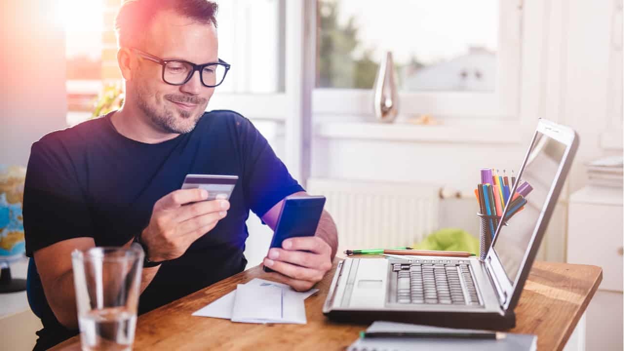 XP, BTG+ e várias outras corretoras agora oferecem cartão de crédito