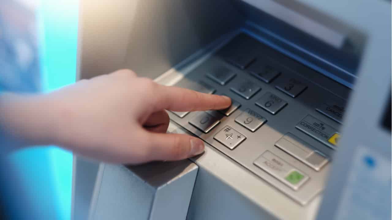 Banco24Horas agora aceita depósitos em dinheiro de clientes de fintechs