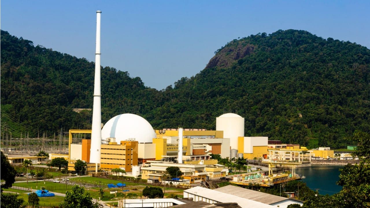 Câmara aprova MP de privatização da Eletrobrás