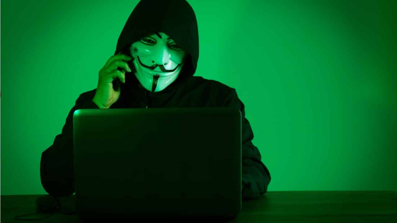 Anonymous ameaça Musk por conta de seus tweets sobre criptomoedas