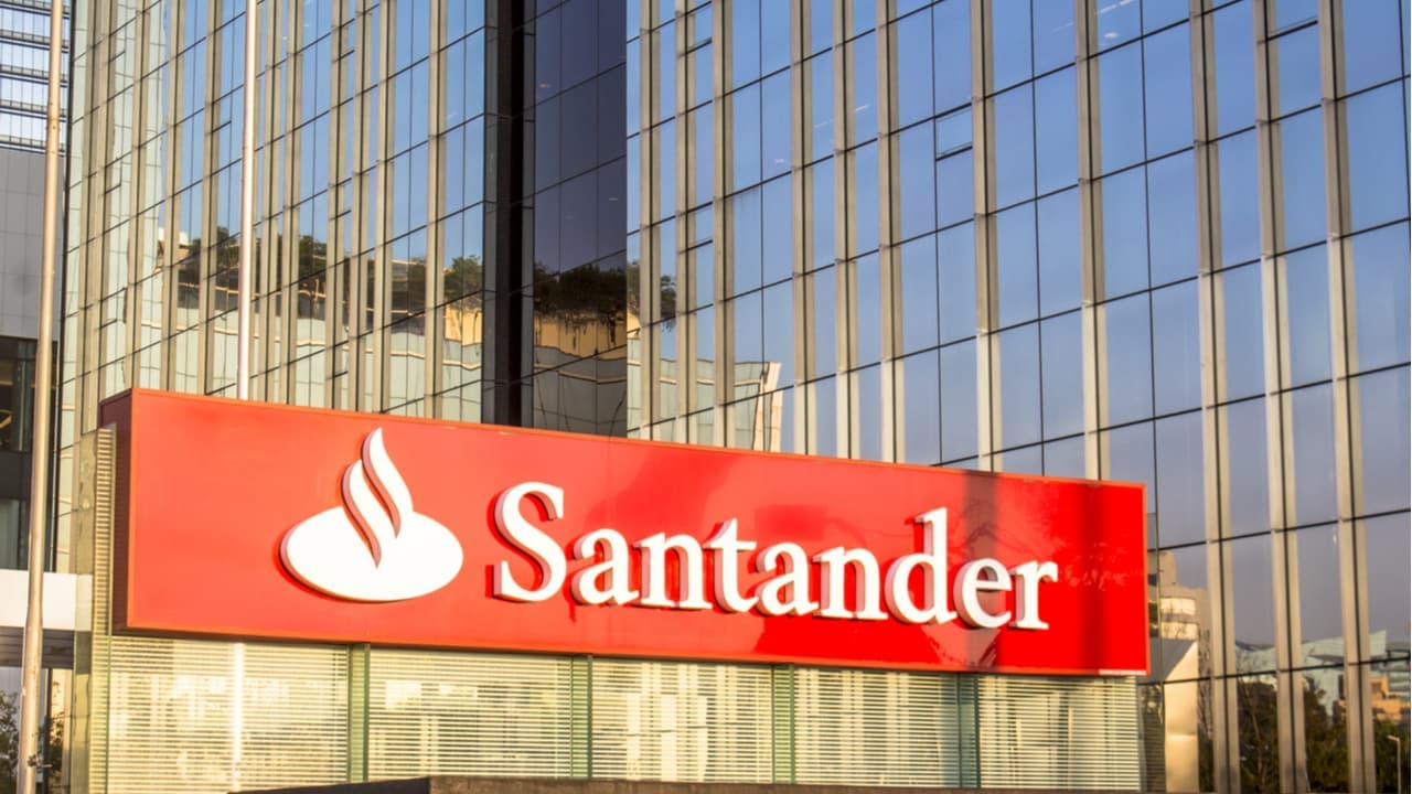 Santander melhora as condições para financiamento de projetos rurais com energia solar