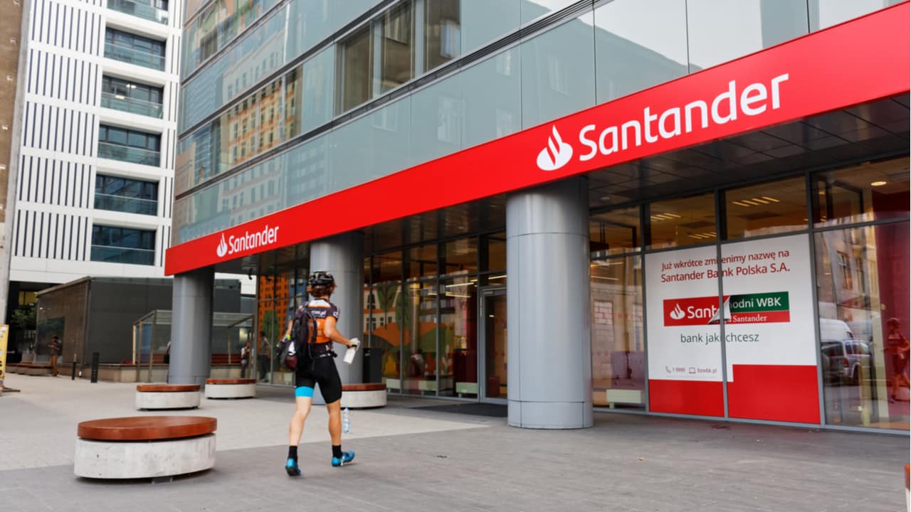 Santander lança programa de jovens talentos; saiba como participar