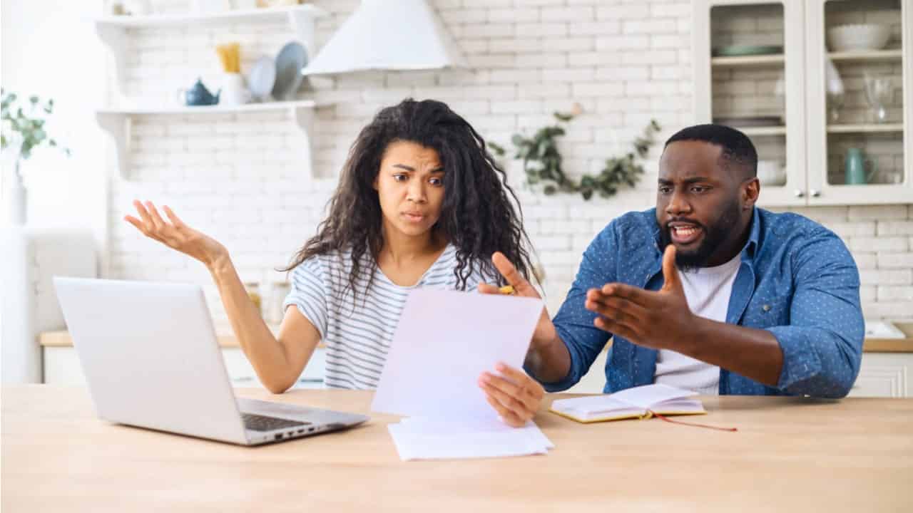 Problemas com o banco? Você pode ganhar indenização de até R$ 10 mil