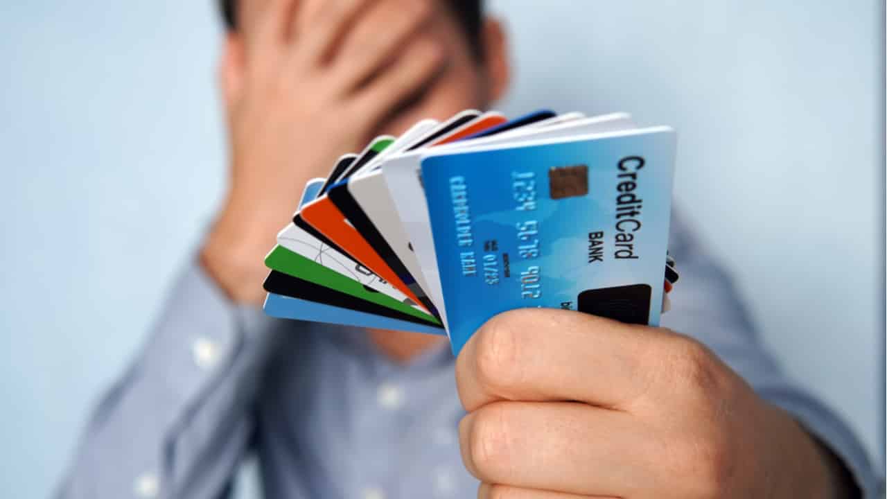 Bancos tentam devolver crédito a endividados e negativados da pandemia