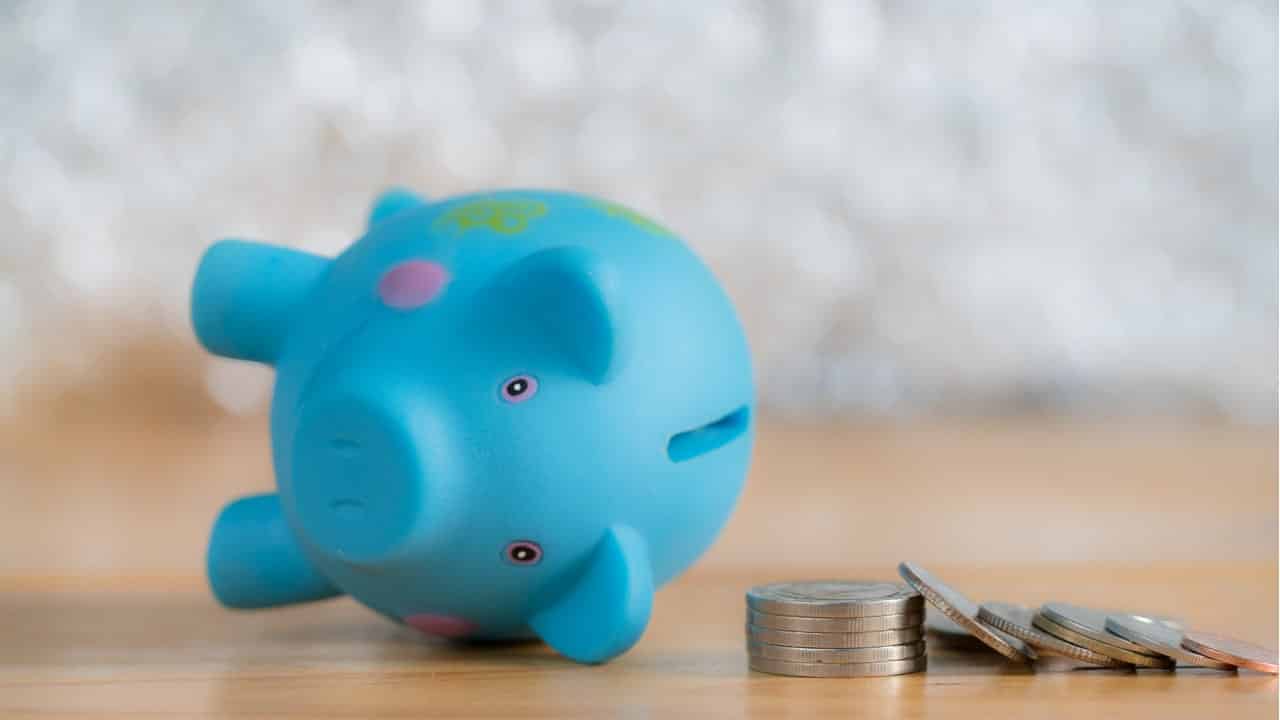 Poupança: Quem aplicou R$ 1 mil, perdeu R$ 62 em 1 ano, aponta estudo