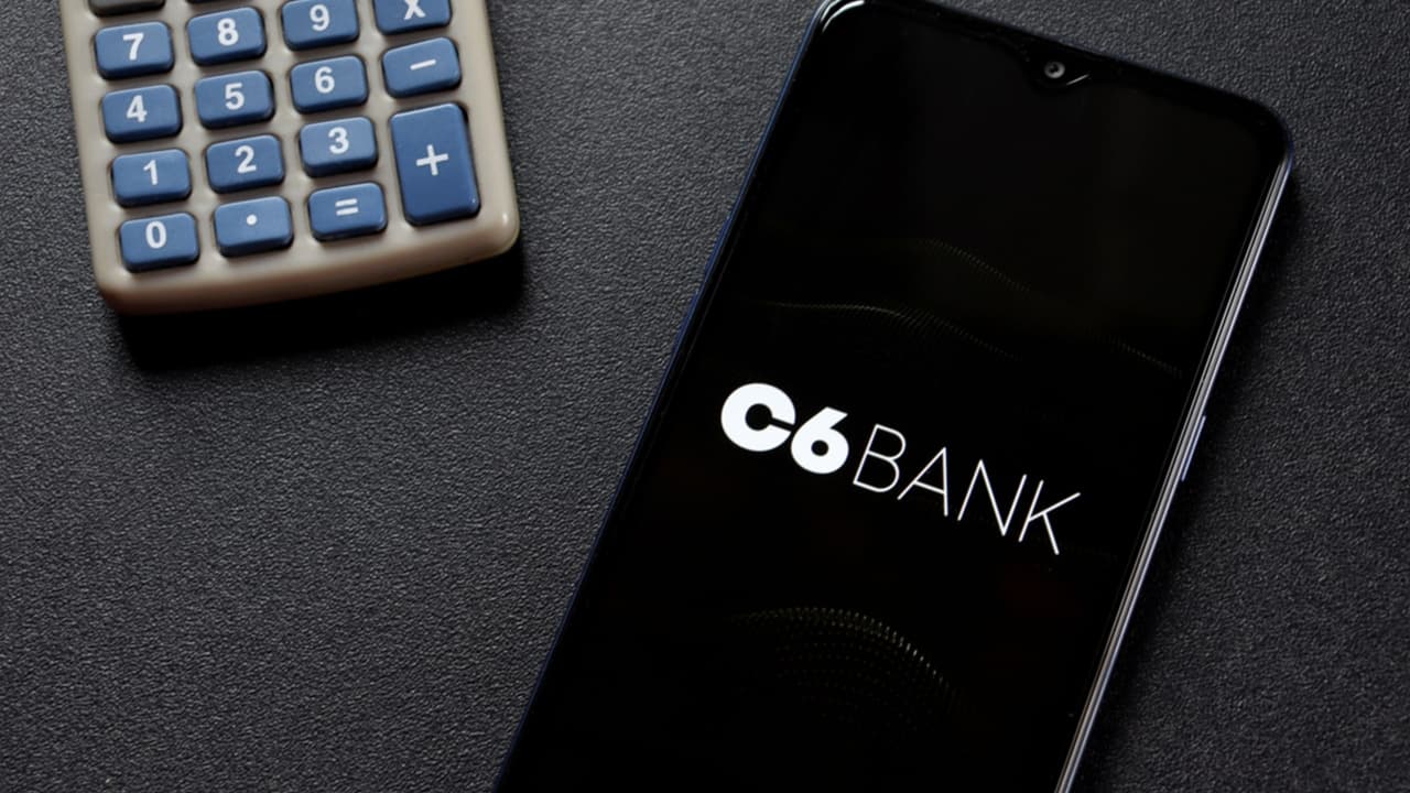 Fim da parceria C6 Bank e Tim? Operadora amplia participação em meio a conflito