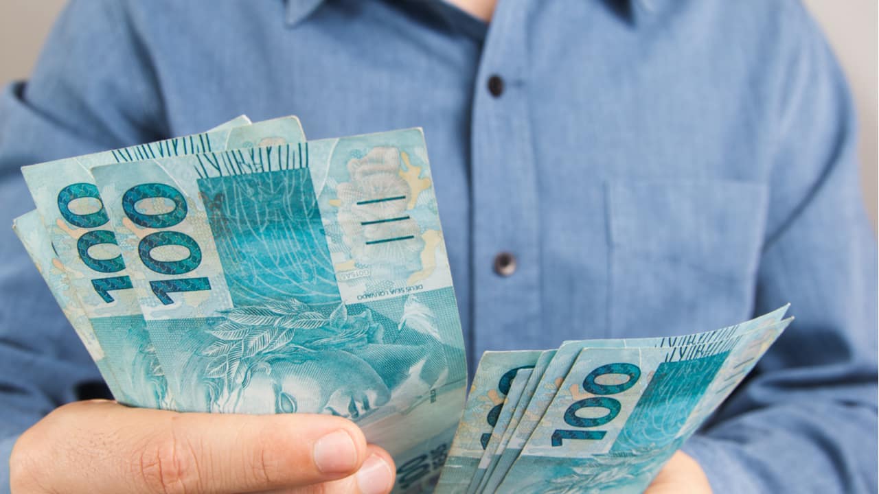 Saia das dívidas: o que fazer para ganhar grana extra na pandemia?