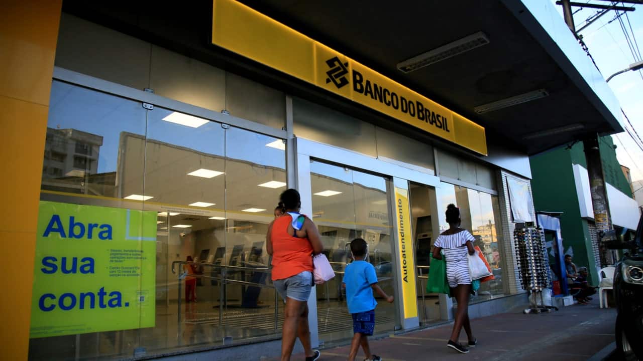 Banco do Brasil quer emprestar mais dinheiro para pessoa física e pequenas empresas