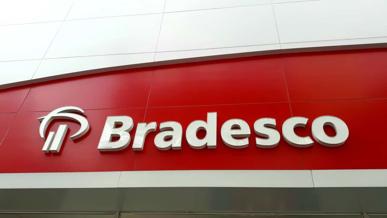 Bradesco prorroga promoção de isenção de anuidade por tempo indeterminado em cartões de crédito