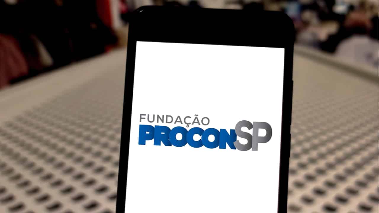 Procon-SP expõe: a variação de juros que faz o consignado dobrar entre bancos
