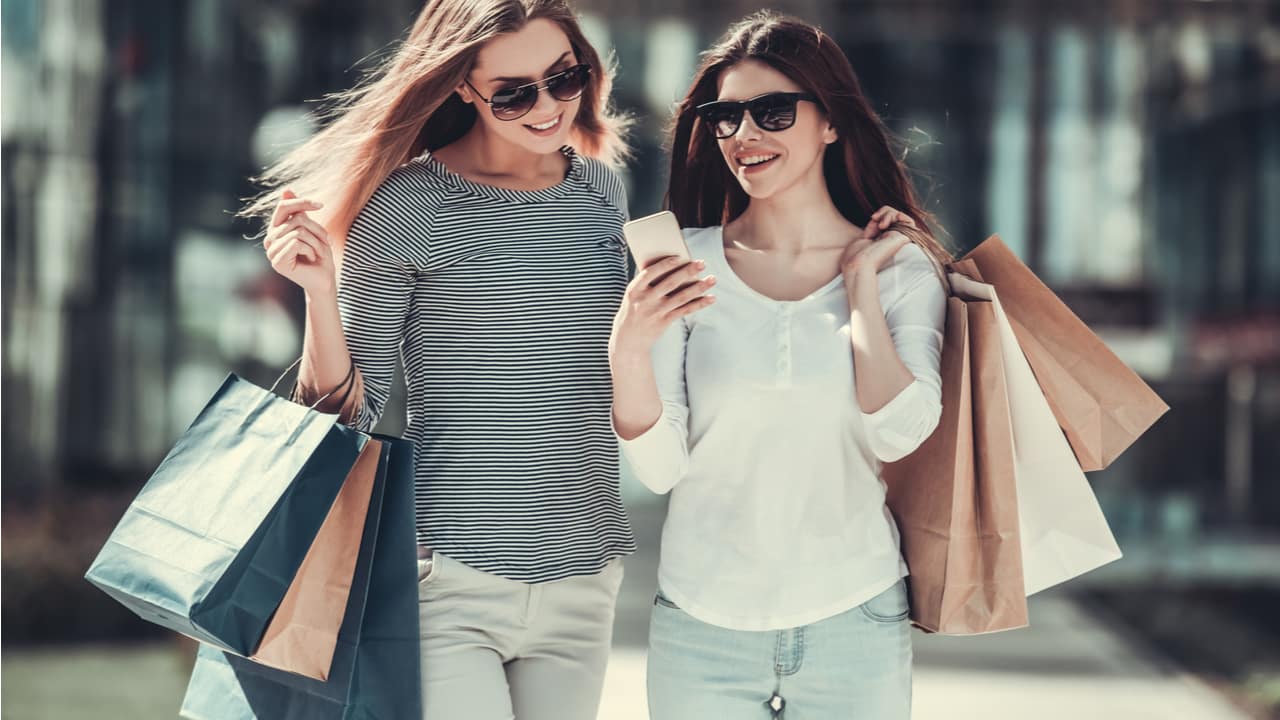 Receita dobra limite de isenção para compras no exterior; confira o novo valor