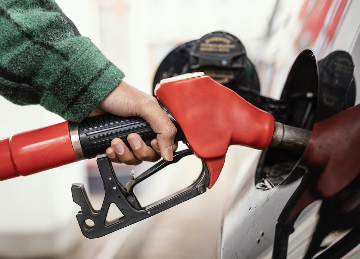 Governo quer aumentar mistura de Etanol na Gasolina, mas Brasil ainda depende de importações