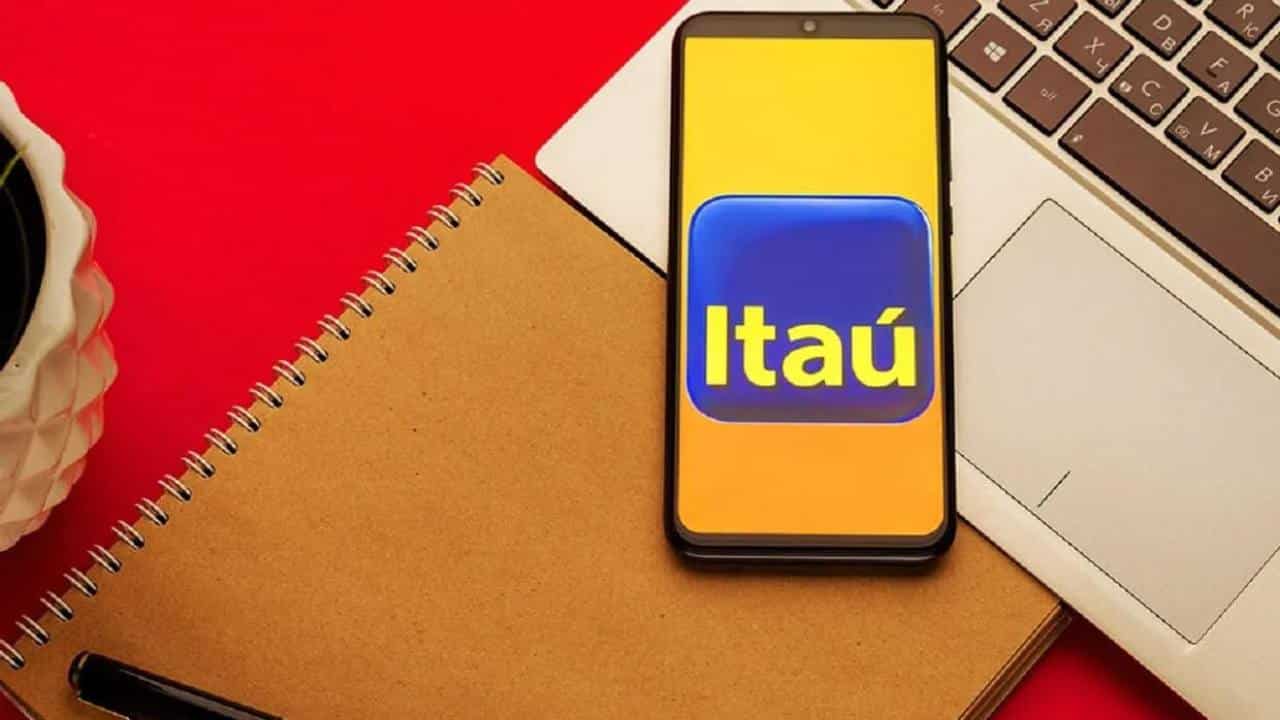 Itaú revolta clientes com queda no app no final do mês