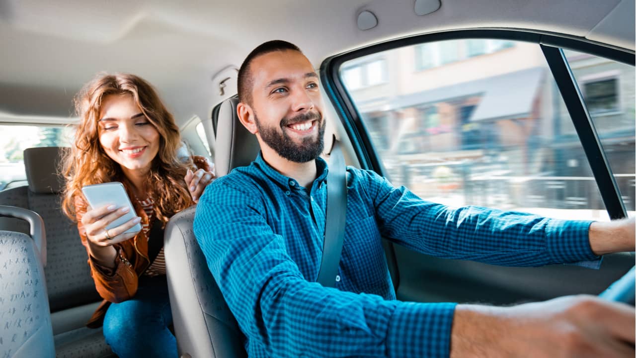 inDrive apresenta carteira digital para desafiar Uber e 99 no mercado