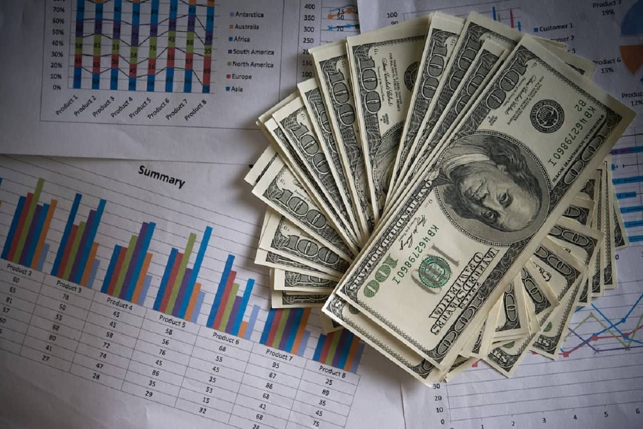 Dólar cai no mercado, mas euro ainda não é vencedor, diz BCE