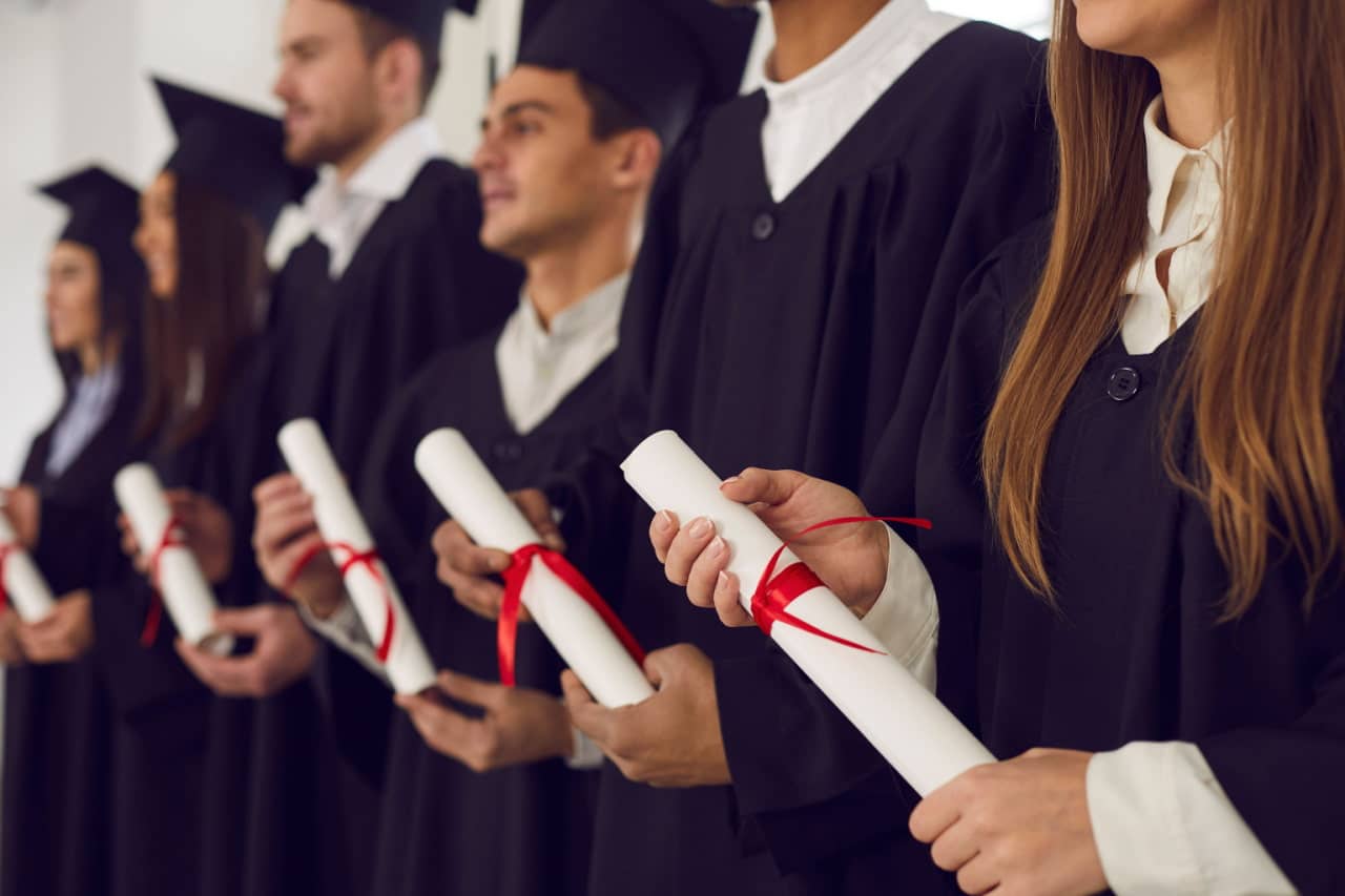 Diploma x habilidades: o que realmente importa no mercado de trabalho