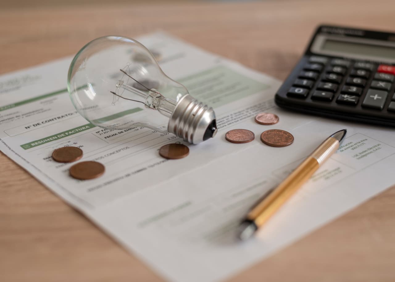 Conheça a empresa que pode te ajudar a ter redução na conta de luz