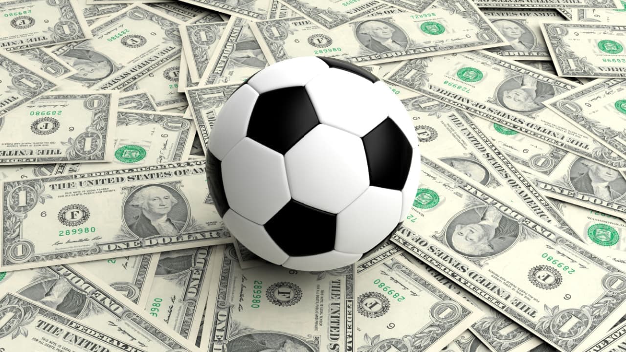Clube de futebol tradicional e multicampeão pode ser vendido; reunião acontece nesta quinta (20/07)