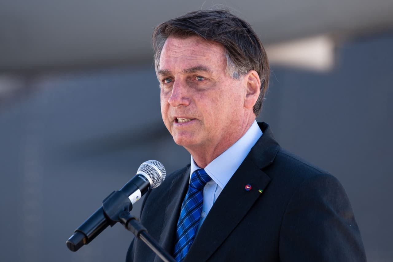 Moraes rejeita recurso de Bolsonaro e ex-presidente terá que pagar multa alta