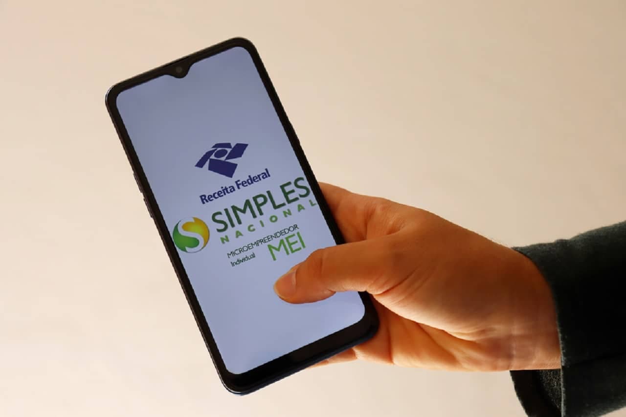Simples Nacional pode ter tabela reajustada: conheça o manifesto das entidades