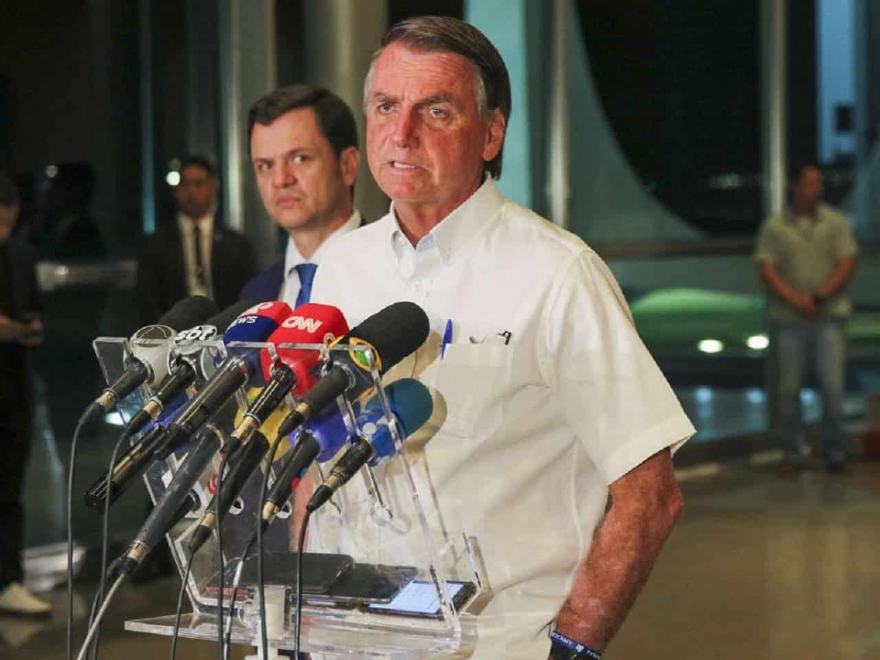 Bolsonaro reconhece que pode estar inelegível
