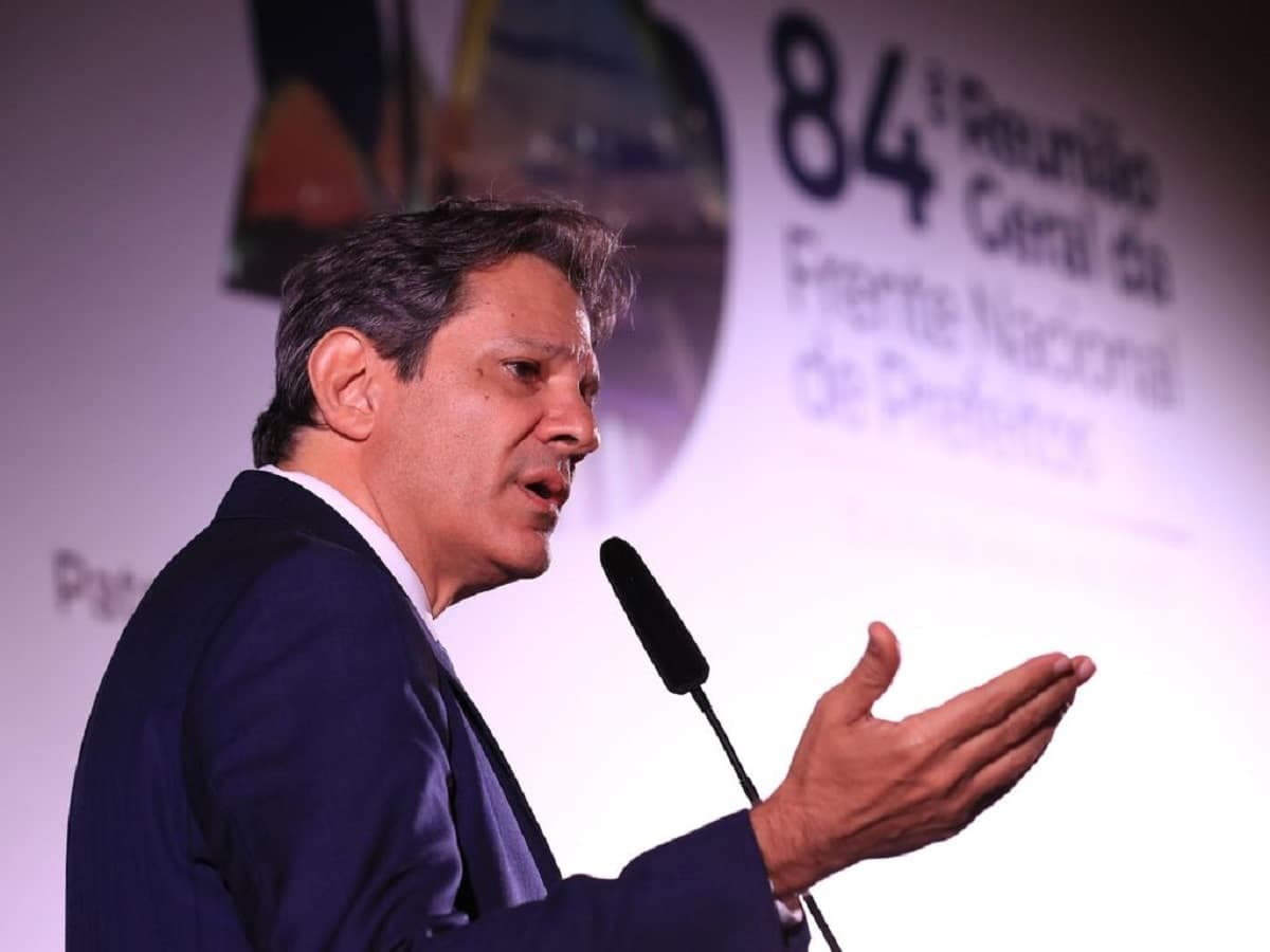 Fernando Haddad faz revelação sobre o candidato de Lula para 2026