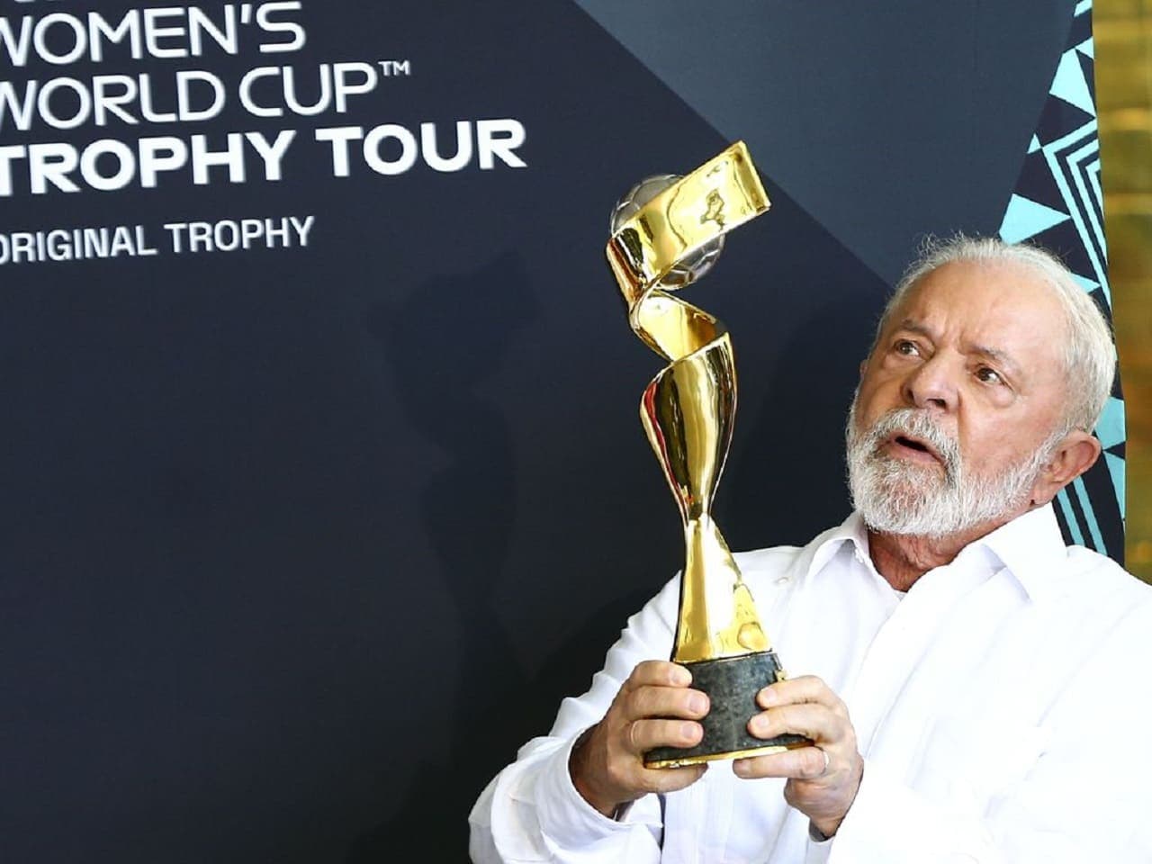 Governo quer que Brasil sedie uma Copa do Mundo novamente