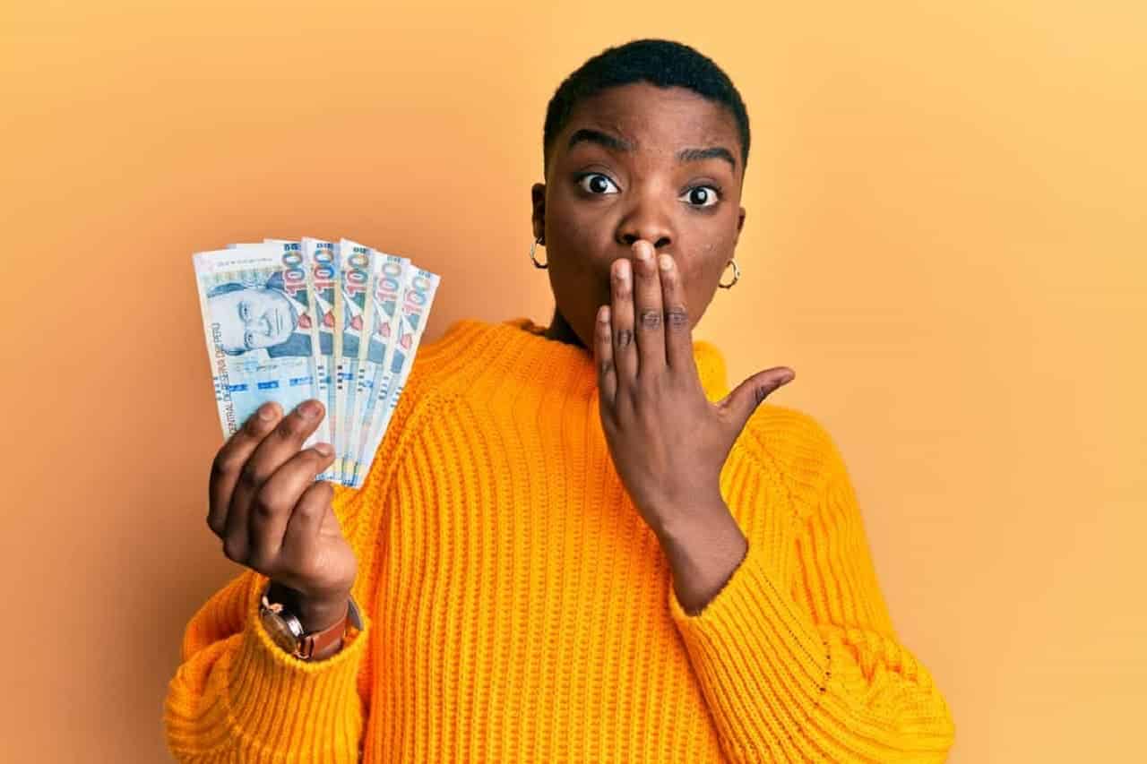Cashback: veja como ganhar dinheiro com as suas compras