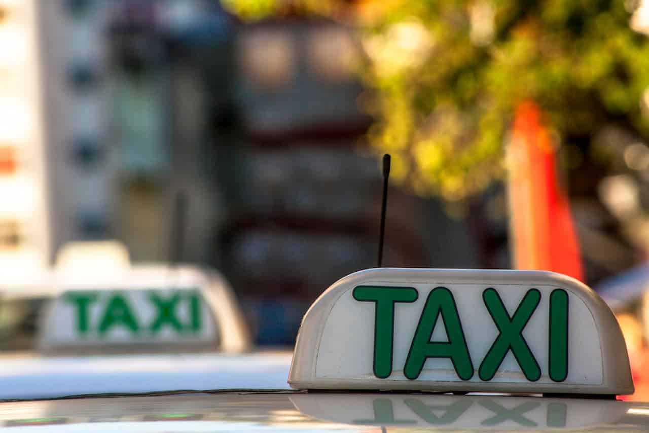 Taxista pode ser Uber?