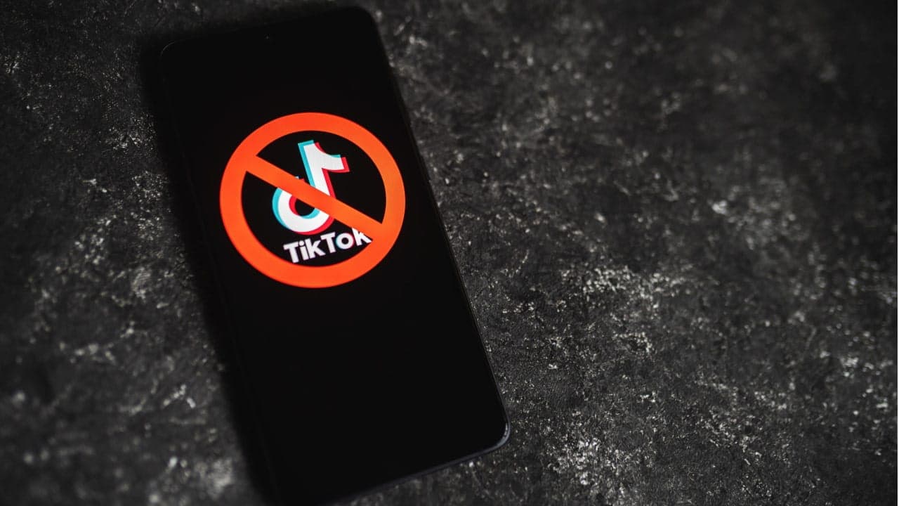 Exército proíbe uso do TikTok por militares