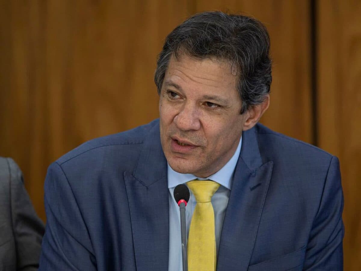 MP alternativa ao IOF inclui Pé‑de‑Meia no Orçamento e limita gastos, diz Haddad