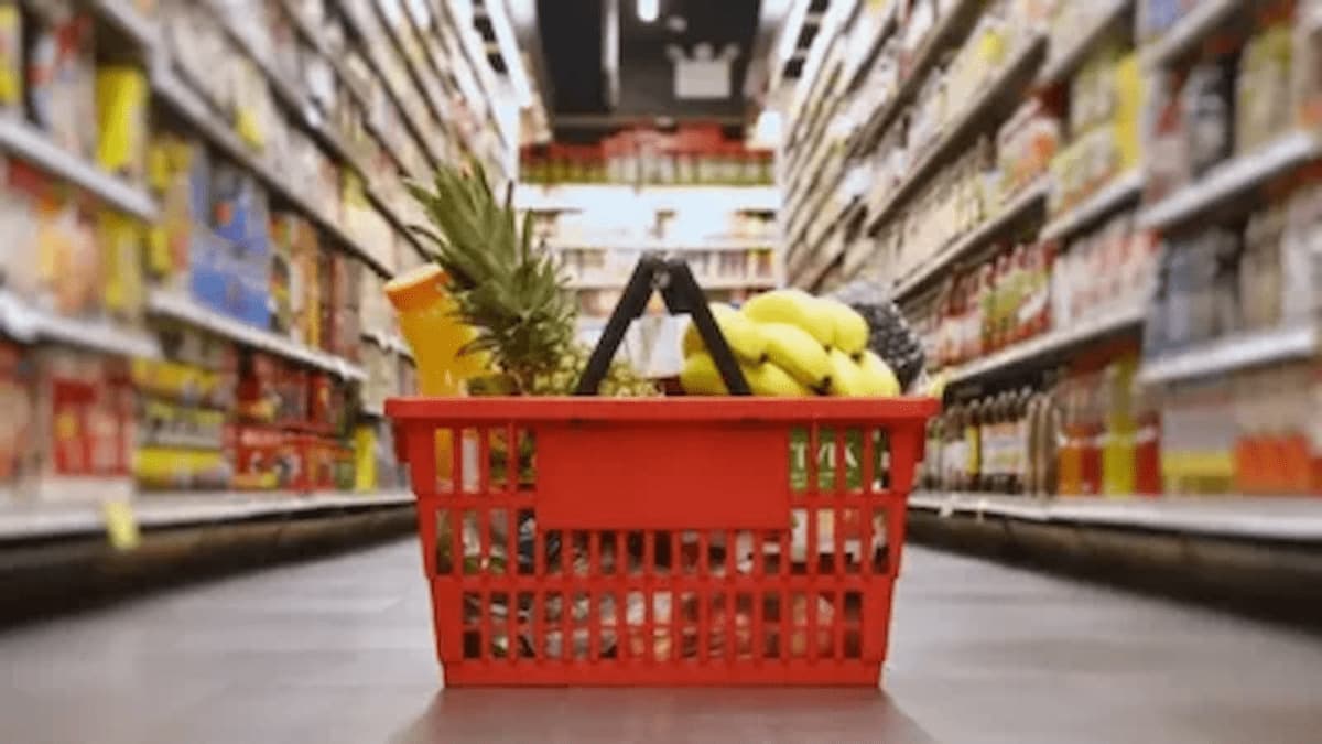 Rede de supermercado lança minimercado em condomínios