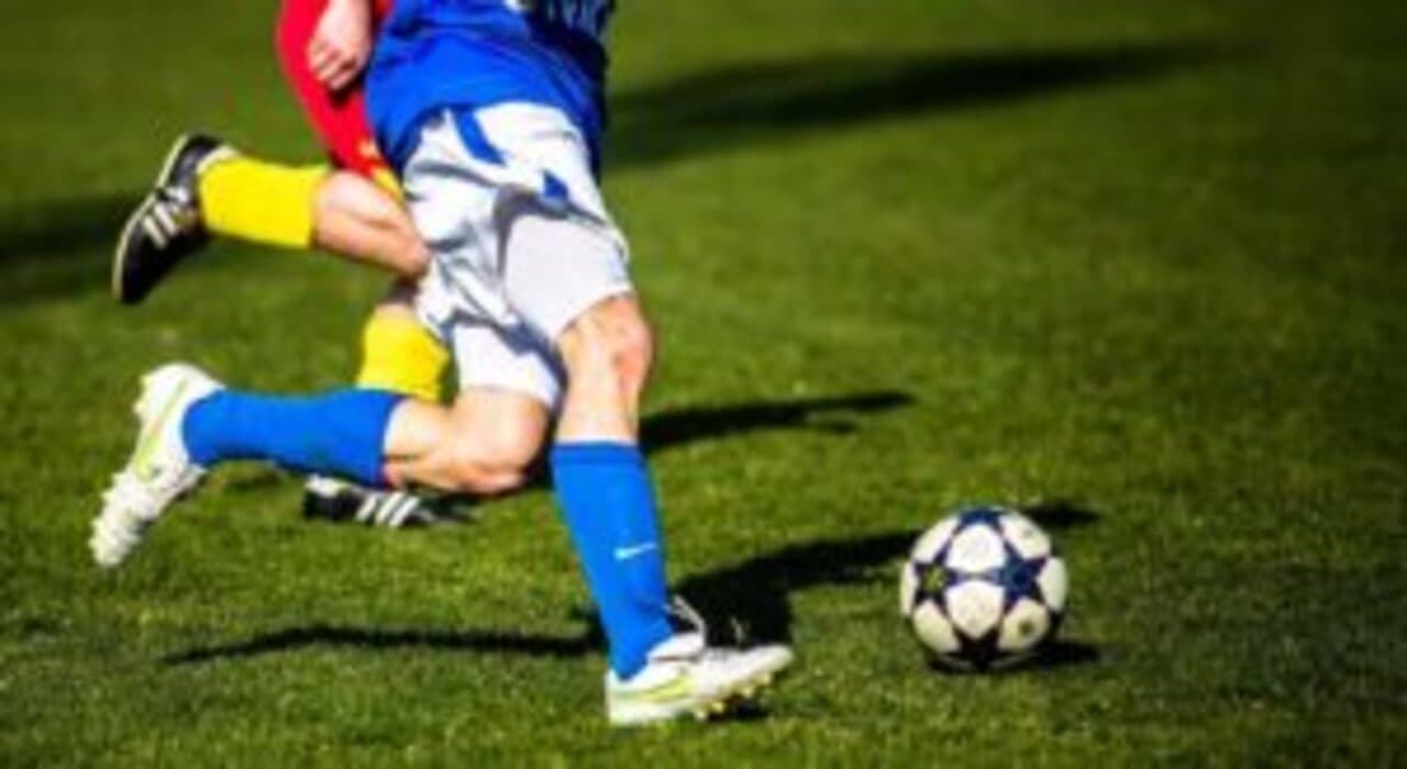 Jogador de futebol brasileiro que recebe R$ 116 mil por mês choca ao pedir isenção em pagamento de R$ 1.940 em custas processuais