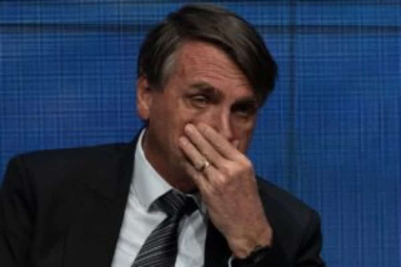 TSE retoma julgamento de Bolsonaro