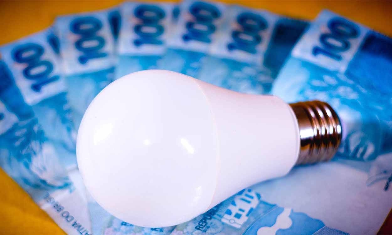Cashback na conta de luz Entenda a novidade da light