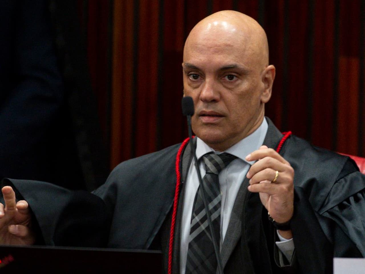 Alexandre de Moraes pode ter dificuldades para ter cartão de crédito no Brasil