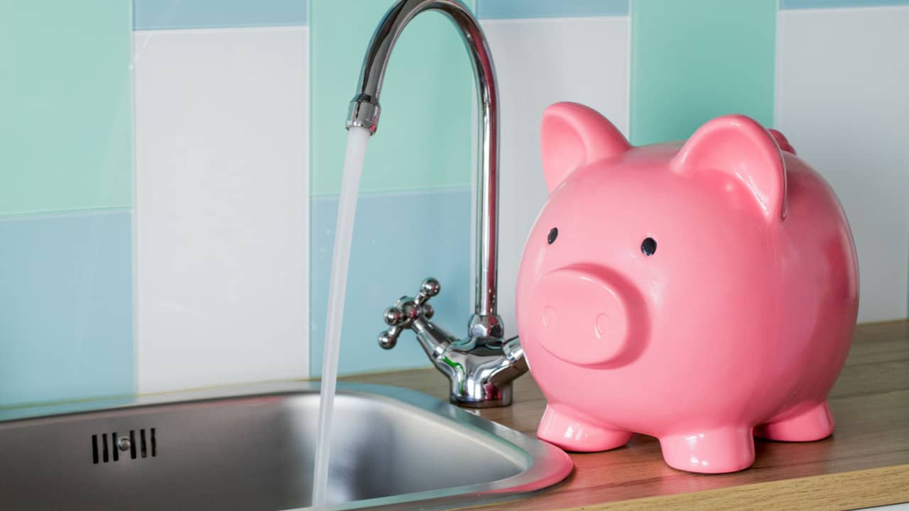Conta de água mais barata; veja como ganhar esse benefício