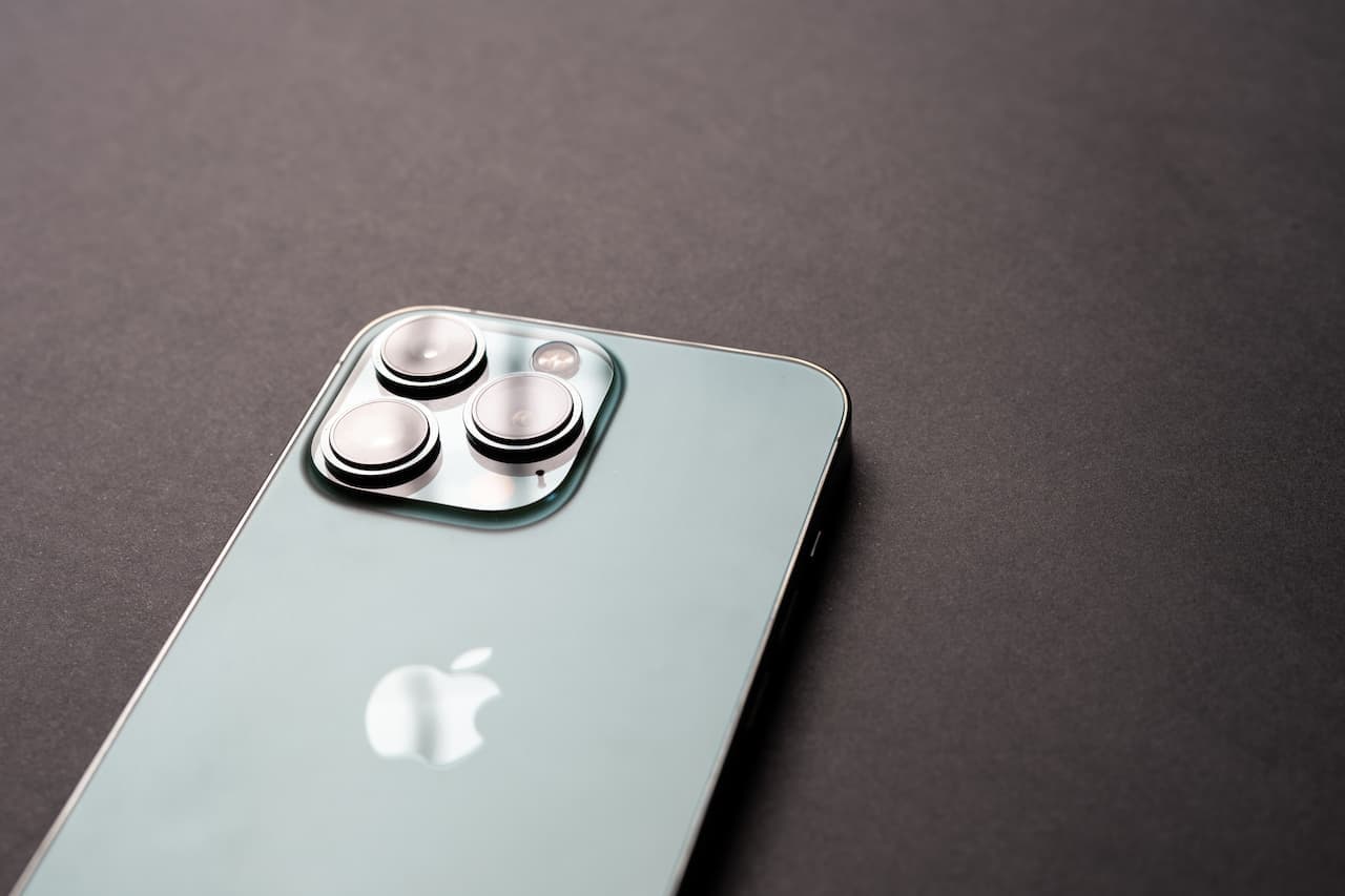 Como ESCONDER Aplicativos de BANCOS no Seu iPhone: Guia Completo e Fácil!